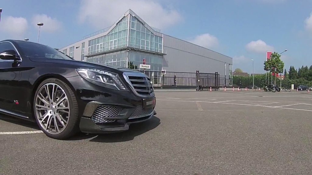 Brabus Rocket 900 Demonstrates Impressive Sprint Time