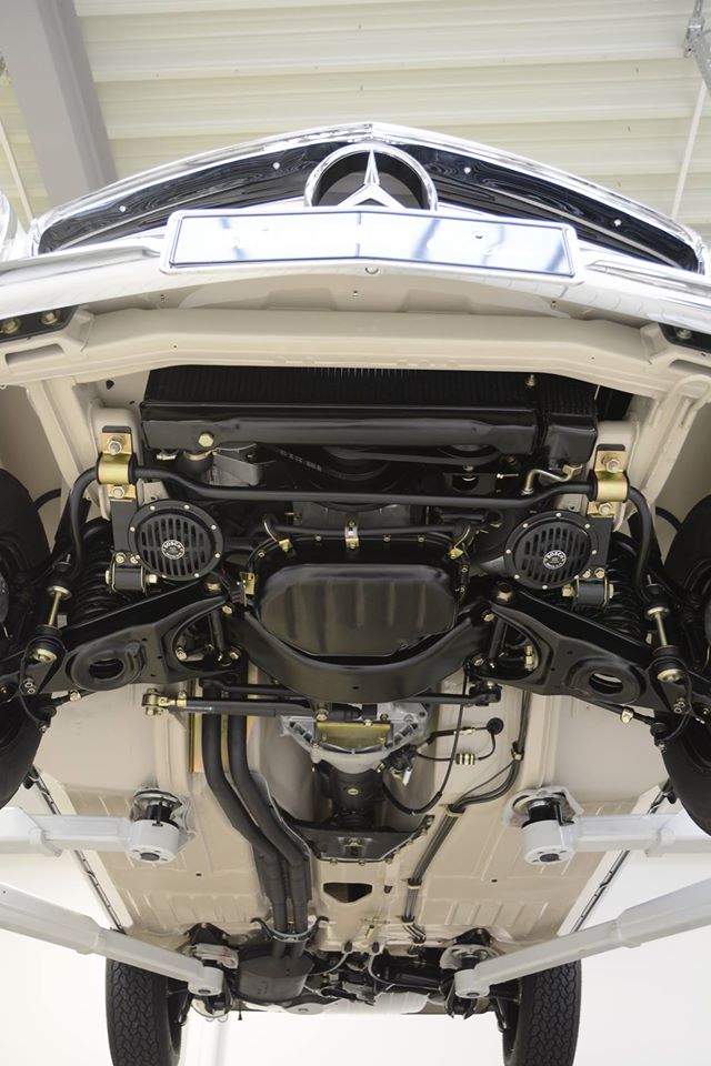 Check Out This Restored Mercedes-Benz SL Pagoda
