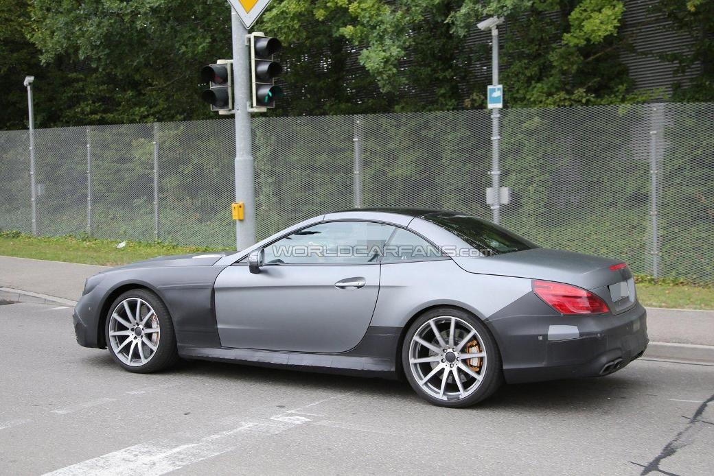 Face-Lifted Mercedes-AMG SL63 Spotted