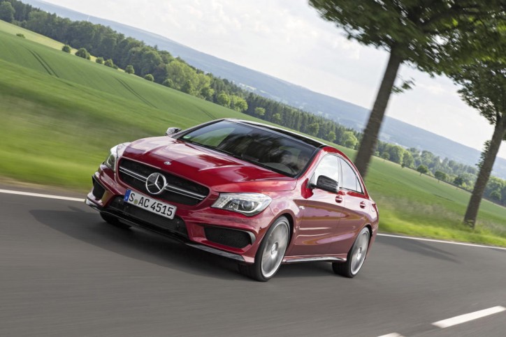 Mercedes-Benz Cars sells over a million cars from January through July 2015