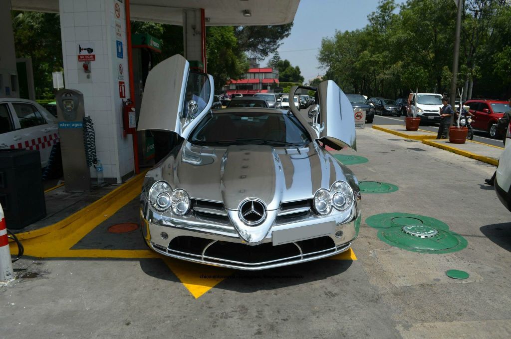 Check Out This Mercedes-Benz SLR McLaren Fully-Wrapped In Chrome