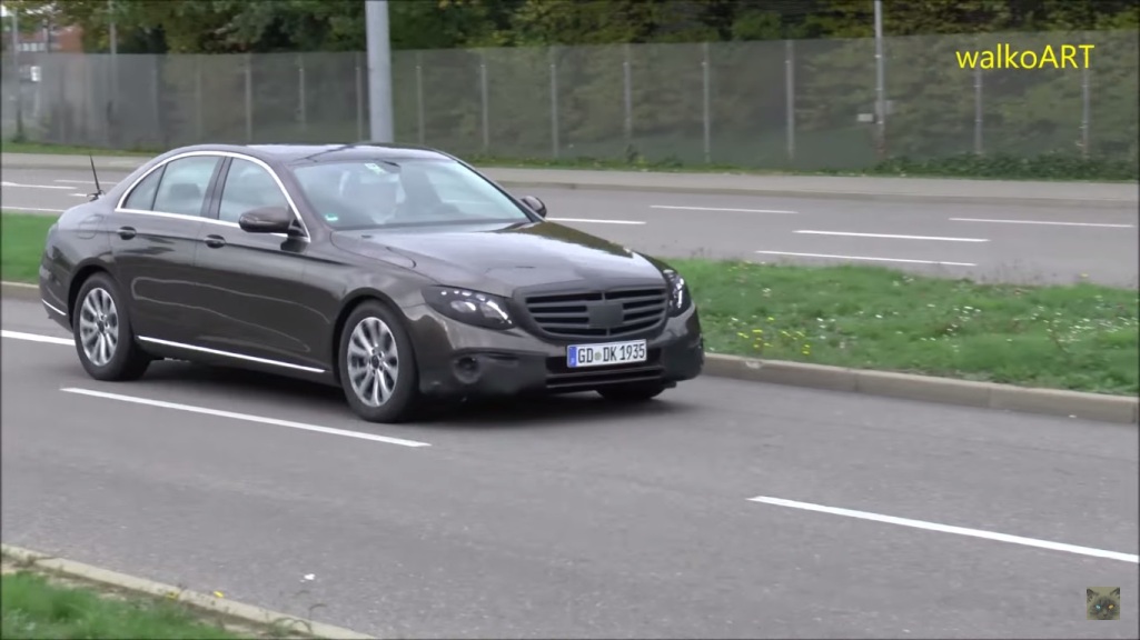 Video Of Barely Covered Mercedes-Benz E-Class Emerges