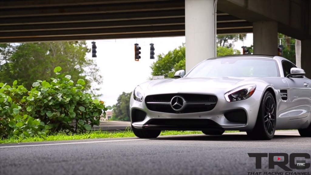 Lexus RC F Tries To Outrun A Mercedes-AMG GT S