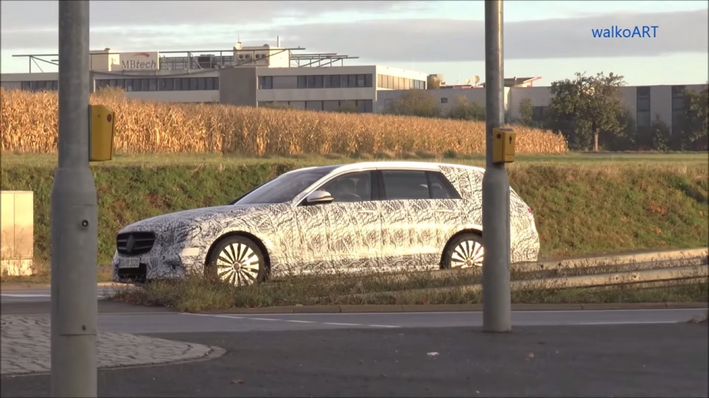 Latest Mercedes-Benz E-Class Estate and Sedan Test Mules Spotted