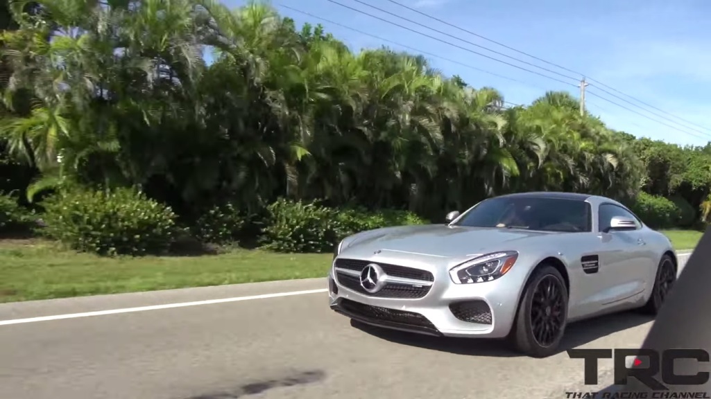 Lexus RC F Tries To Outrun A Mercedes-AMG GT S