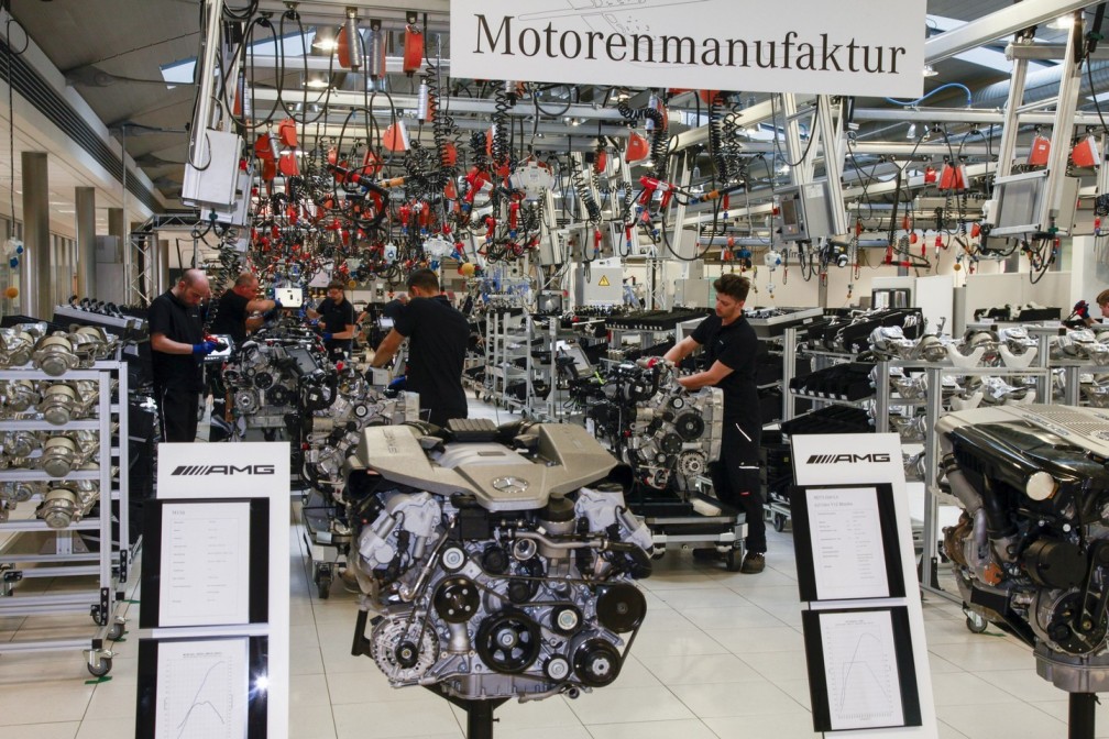 V12 Engine Production To Be Increased By Mercedes-Benz