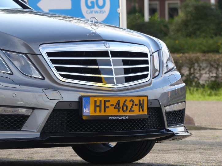 Update Your 2011 Mercedes E63 AMG with RW Carbon Parts