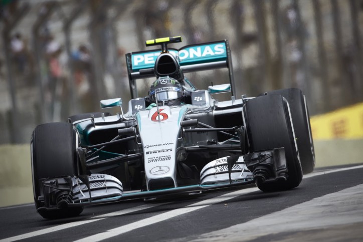 Mercedes F1 driver Nico Rosberg takes pole at 2015 Brazilian Grand Prix