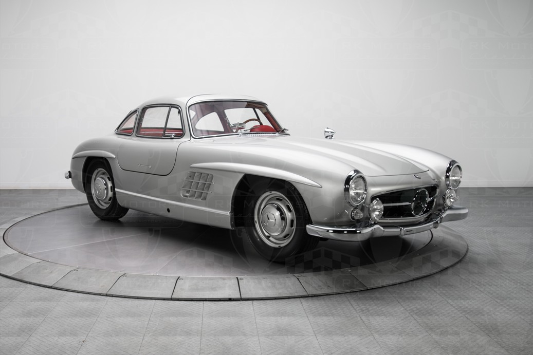 Record Set By 1954 Mercedes-Benz 300 SL Gullwing