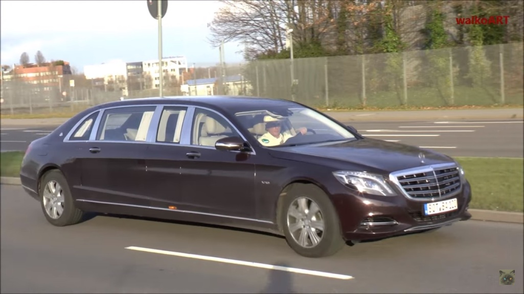 Mercedes-Maybach S600 Pullman Caught On Camera