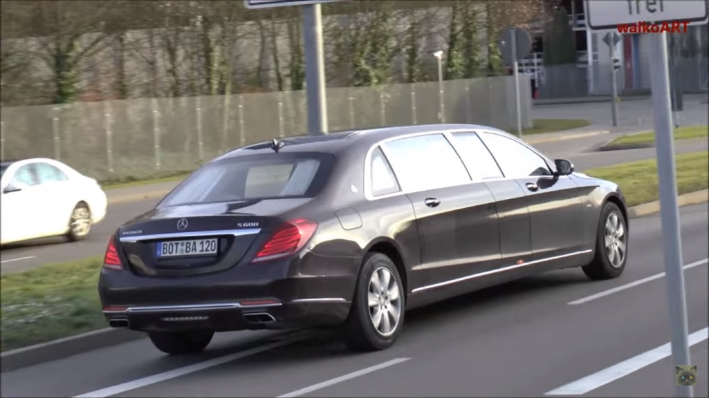 Mercedes-Maybach S600 Pullman Caught On Camera
