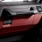 Mercedes-Benz G-Klasse, designo manufaktur, Interieur zweifarbig schwarz/rot mit roten Ziernähten
Mercedes-Benz G-Klasse, designo manufaktur, two-tone interior black/red with red topstiching