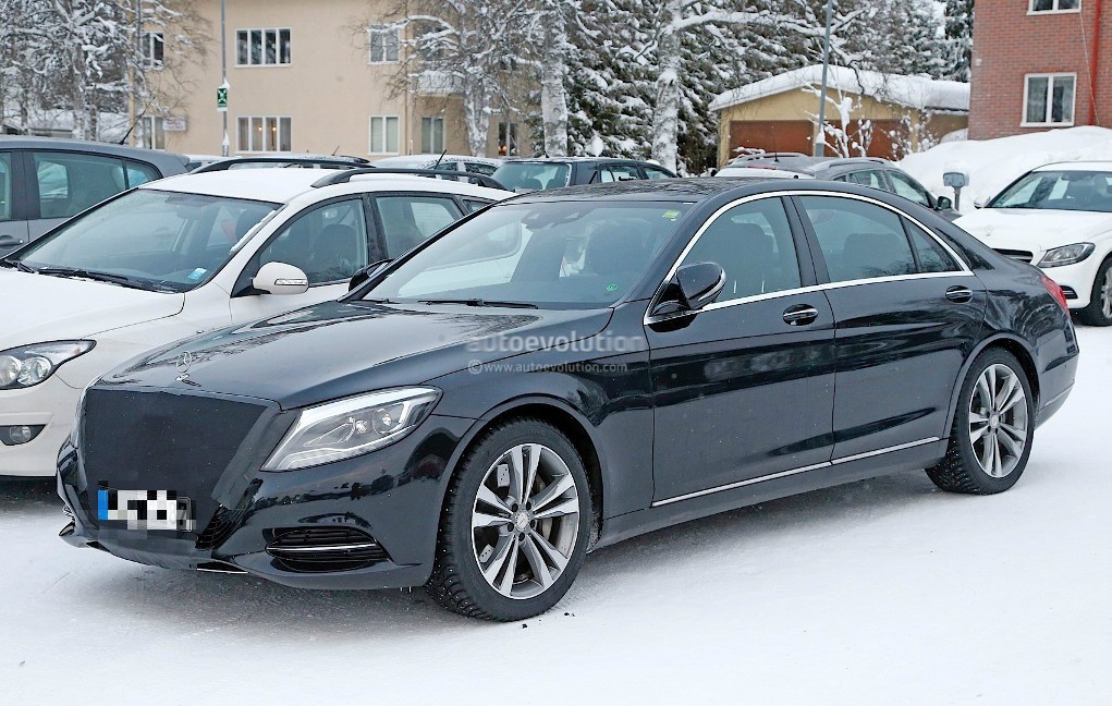 Face-Lifted Mercedes-Benz S-Class Caught On Camera