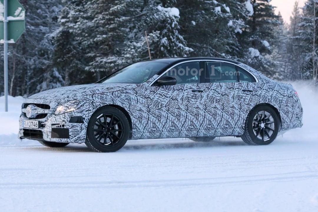 2017 Mercedes-AMG E63 Caught On Cam