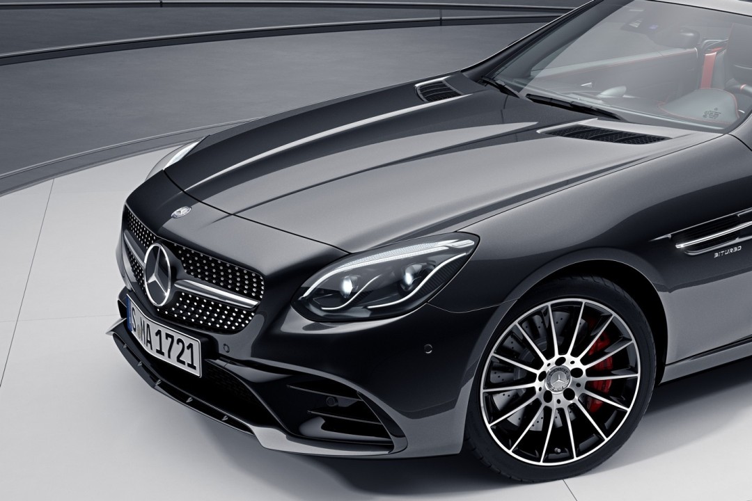 Optional Night Package Introduced For The Mercedes-Benz SLC