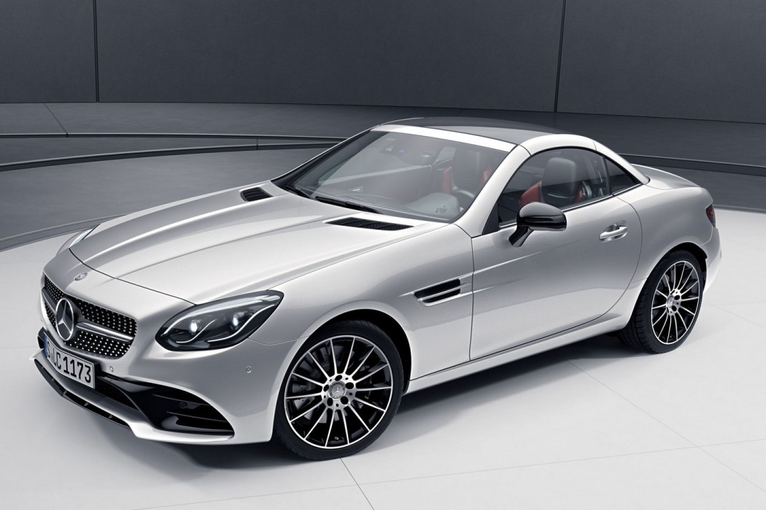 Optional Night Package Introduced For The Mercedes-Benz SLC