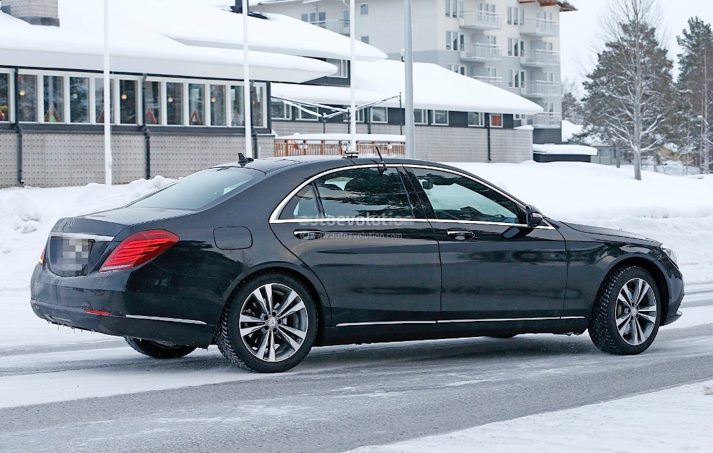 Face-Lifted Mercedes-Benz S-Class Caught On Camera
