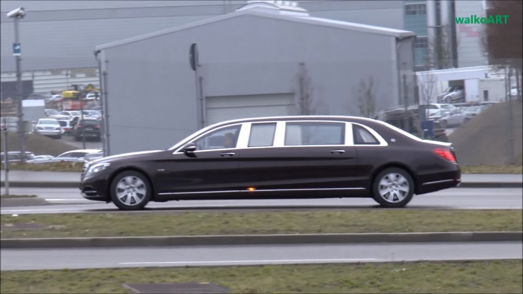 Mercedes-Maybach S600 Pullman Caught On Cam