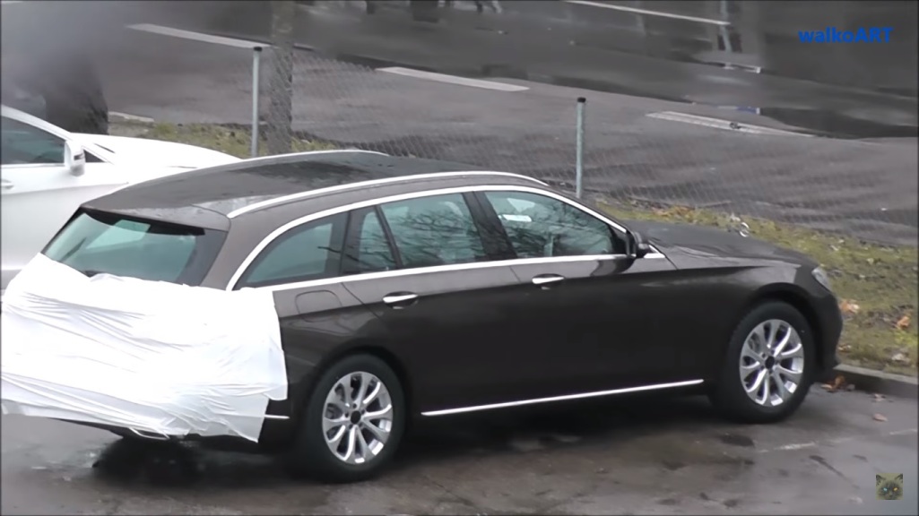 Latest Spy Video Of 2017 Mercedes-Benz E-Class Estate