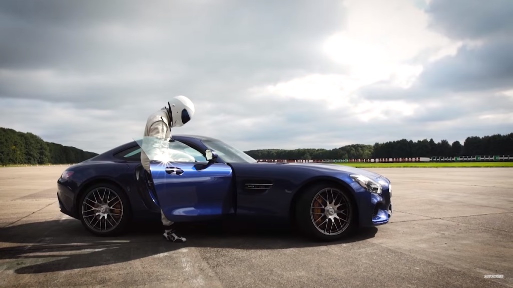 Mercedes-AMG GT S Goes Up Against The Porsche 911 GTS