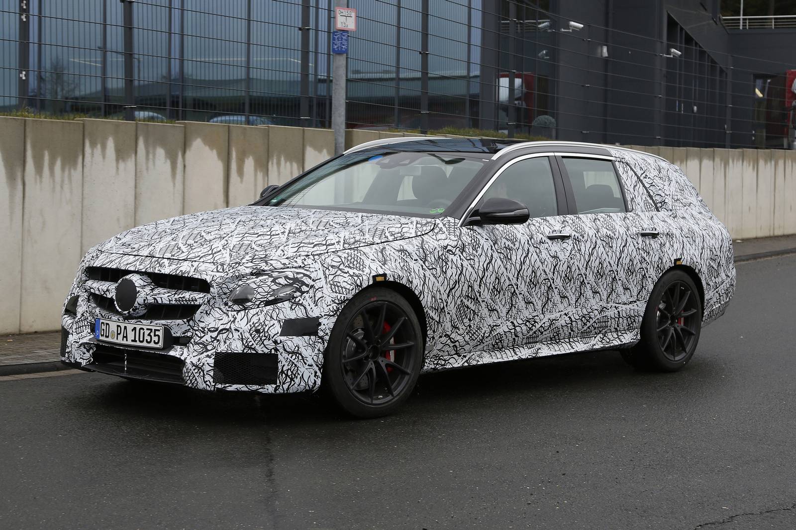Latest Spy shots of 2018 Mercedes-AMG E63 Sedan and Estate Emerge