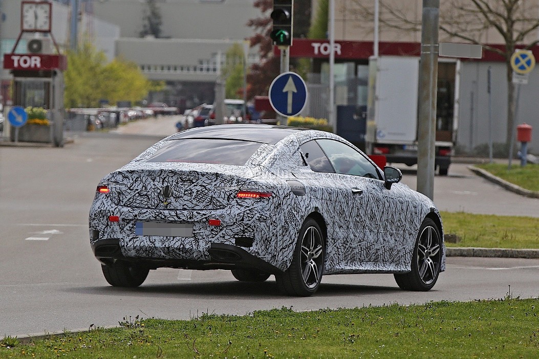 Mercedes-Benz E-Class Coupe Caught On Camera In Germany