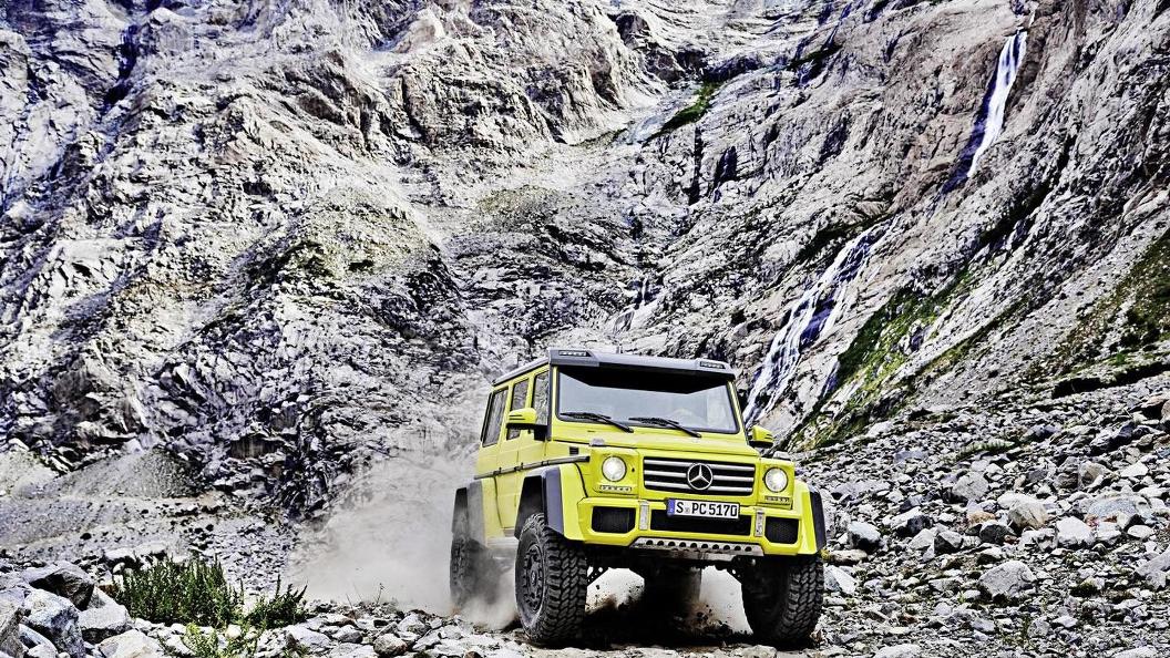 Mercedes-Benz G500 4x4² May Enter US Market
