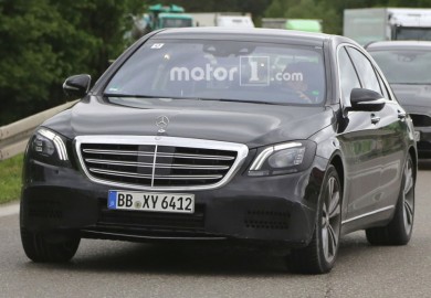 Facelifted Mercedes-Benz S-Class Caught On Cam