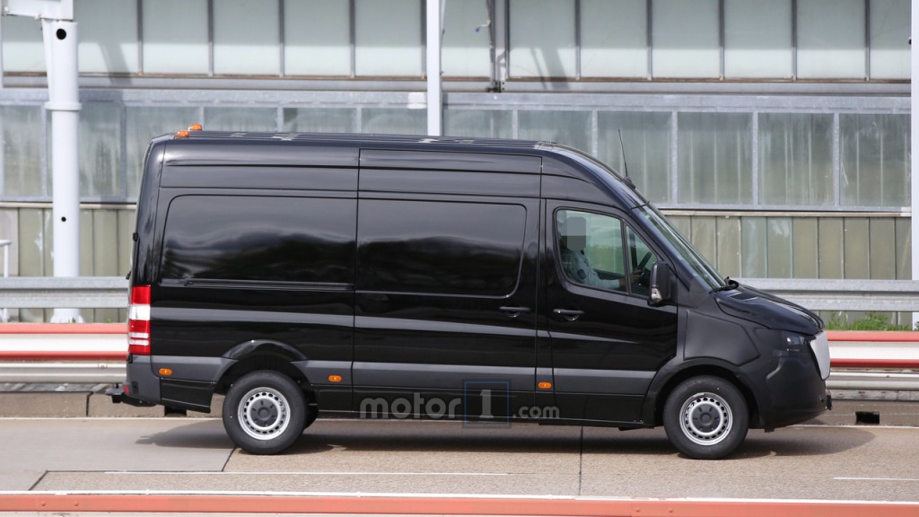 Mercedes-Benz Sprinter Mule Spotted