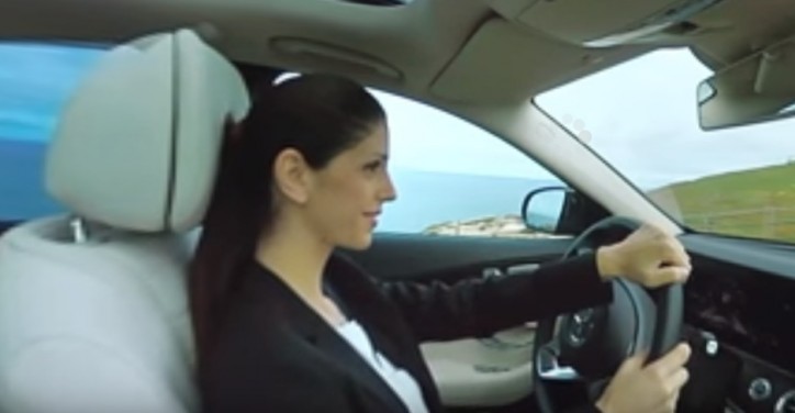 Experience the Mercedes-Benz E-Class in a 360-Degree Video