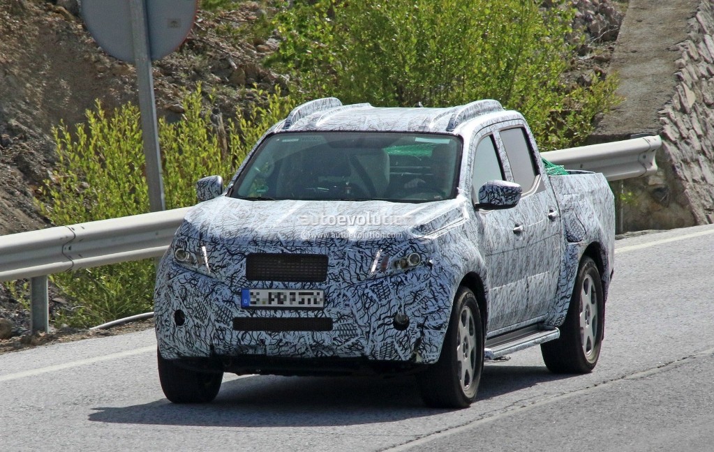 Upcoming Mercedes-Benz GLT Seen In Spain