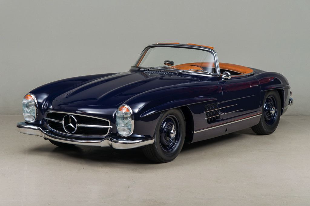 Restored 1961 Mercedes-Benz 300 SL Looks Impressive