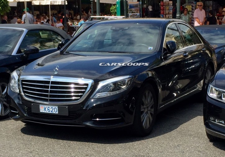2017 Mercedes-Benz S-Class Spied Without Camouflage