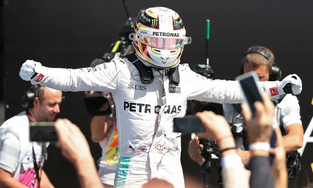 F1: Hamilton wins third straight British Grand Prix; Rosberg finishes third