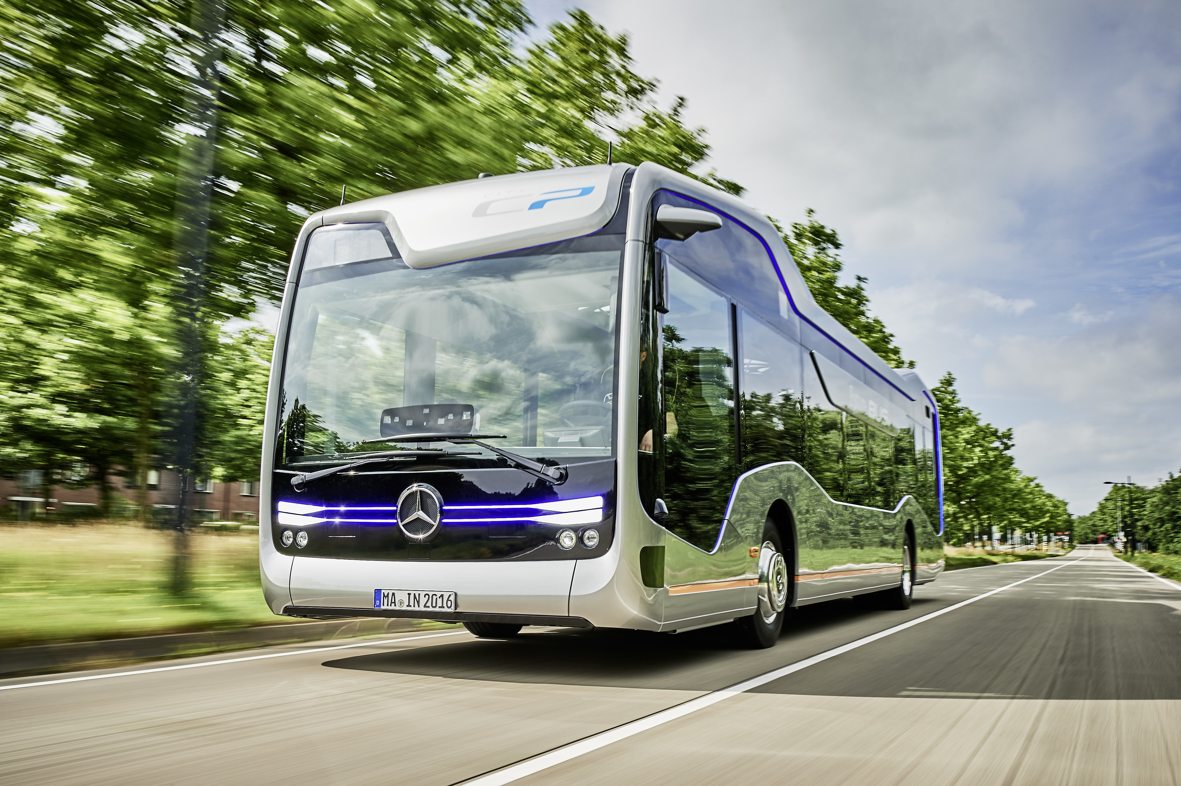 Включи машина автобус. Mercedes Benz Bus. Мерседес Future Bus. Bus Mercedes Benz 03. Автобус Мерседес концепт.