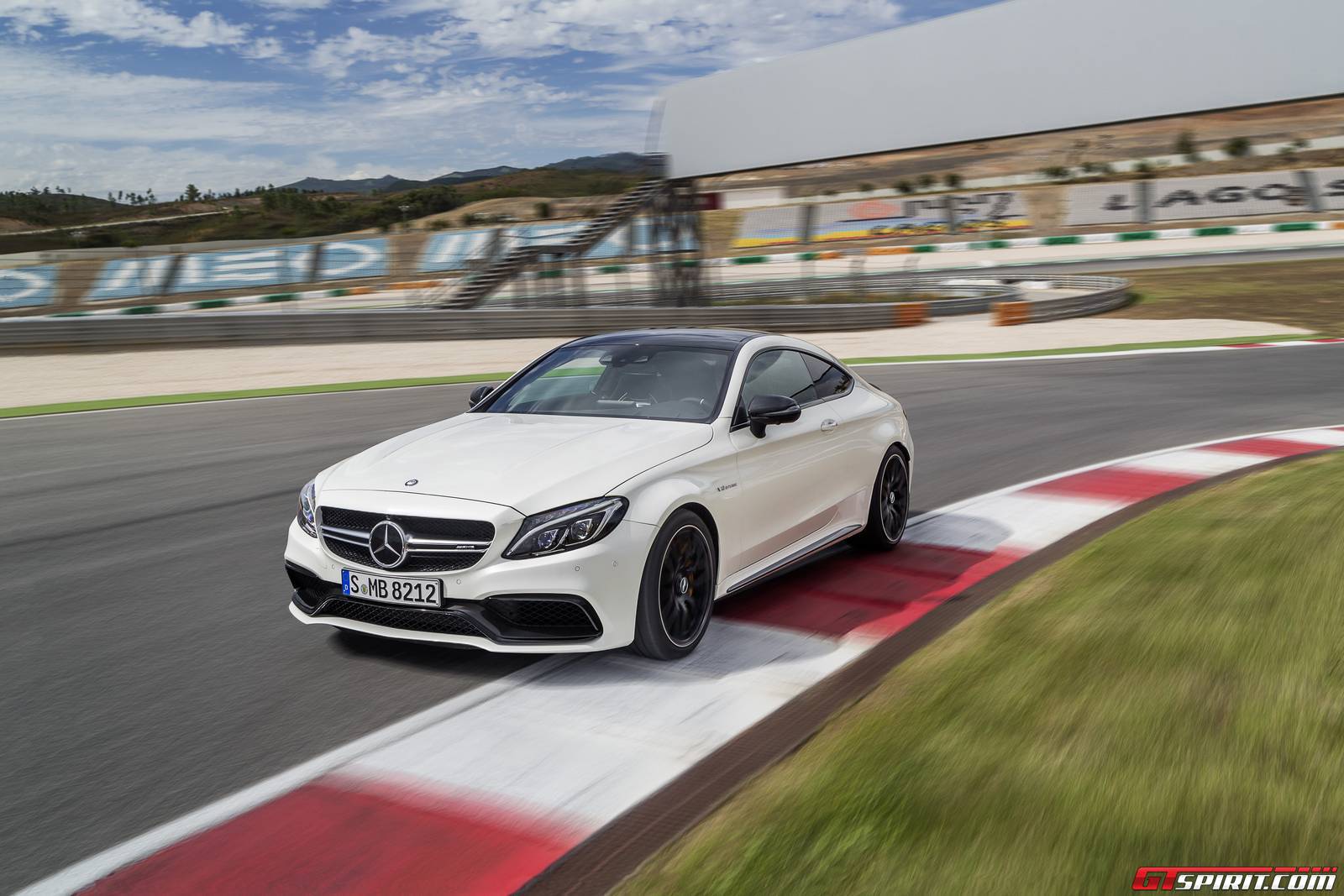 Egern Nathaniel Ward aflange Key Specs of the Mercedes-AMG C63 Coupe