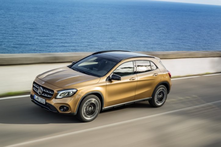 Mercedes-Benz GLA 220d 4MATIC, canyonbeige, Fahraufnahme ;Kraftstoffverbrauch kombiniert: 4,8 l/100 km, CO2-Emissionen kombiniert: 127 g/km Mercedes-Benz GLA 220d 4MATIC, canyon beige, driving shot; Fuel consumption combined: 4.8 l/100 km; Combined CO2 emissions: 127 g/km