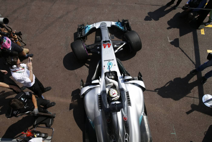Lewis Hamilton struggles at 2017 Monaco GP qualifying