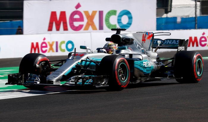 Vettel takes pole at Mexican GP as Hamilton settles for P3