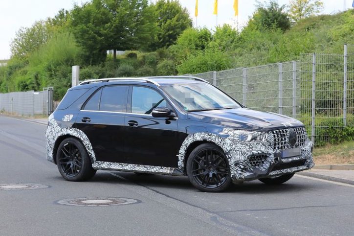 2019 Mercedes-AMG GLE 63 Slowly Sheds Off Its Camo in Latest Spy Shots