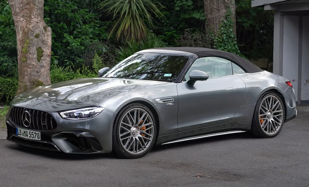 2022 MercedesAMG SL Stripped of Camo in New Rendering