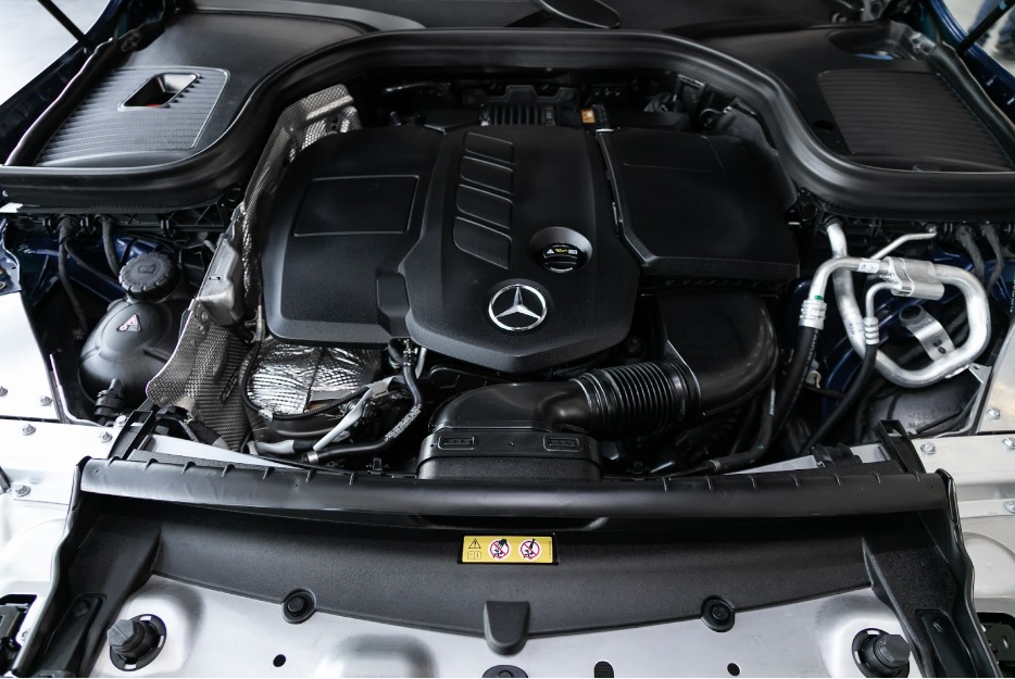 AMG V8 engine