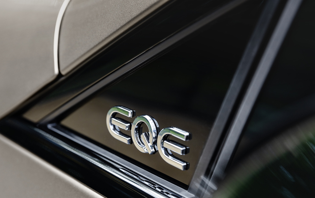 2023 Mercedes-Benz EQE SUV Officially Unveiled