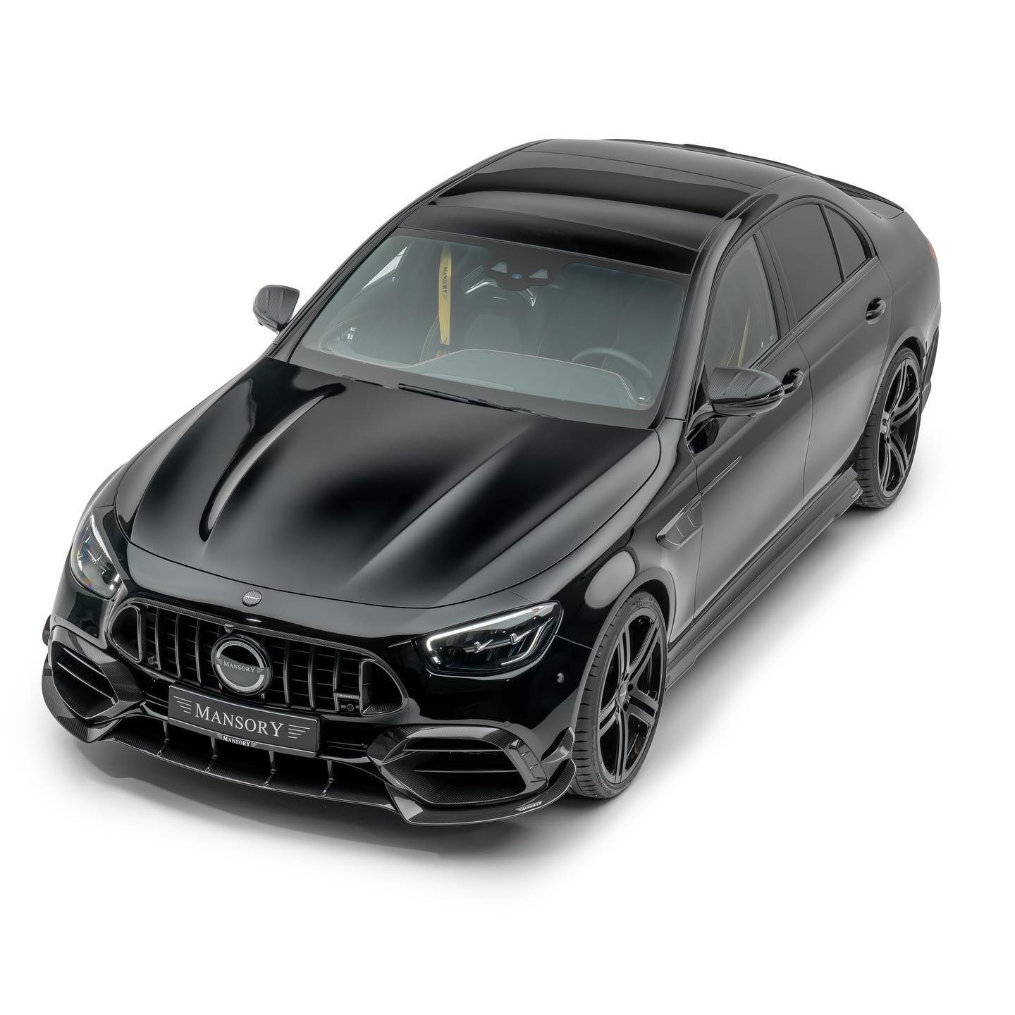 Mansory Mercedes-AMG E 63 S Loaded with 887 HP and New Glance Mansory Mercedes-AMG E 63 S Loaded with 887 HP and New Glance