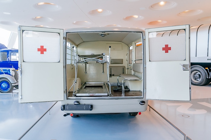 Mercedes-Benz 320 Shows What Ambulances Were Like In The 1930s