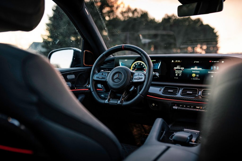 BRABUS 900 Superblack based on the Mercedes-AMG GLS 63