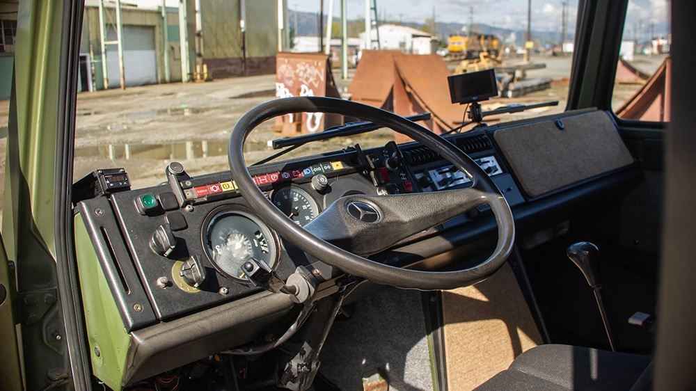 1987 Mercedes Unimog Camper