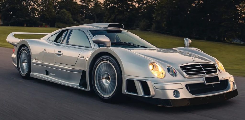 En subasta el único Mercedes-Benz CLK GTR Roadster en EEUU y a estrenar