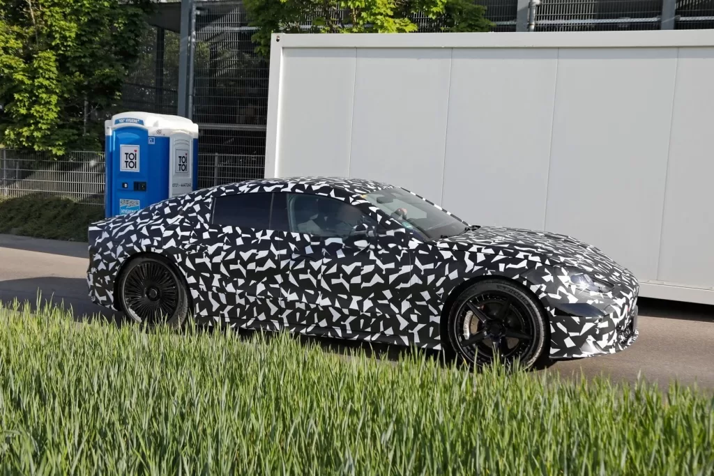 Mercedes-AMG GT 4-Door EV (2)